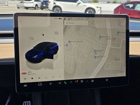Used 2022 Tesla Model Y Performance AWD/4WD image 35