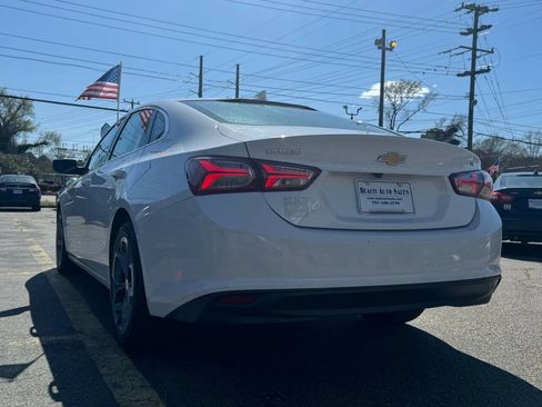 Used 2021 Chevrolet Malibu LT FWD image 5