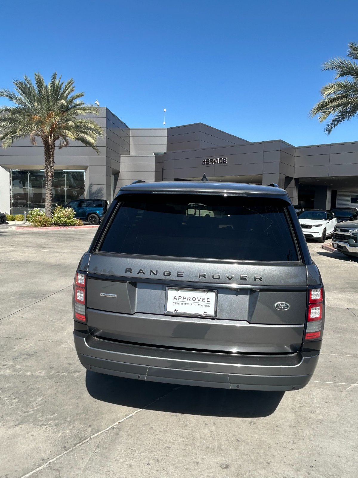 Used 2017 Land Rover Range Rover AWD/4WD image 4