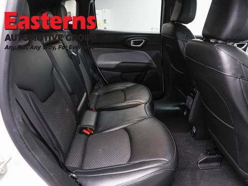 Used 2024 Jeep Compass Latitude AWD/4WD image 22