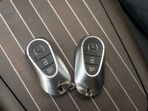 Used 2024 Mercedes-Benz E 450 4MATIC Sedan w/ Airmatic Package image 33