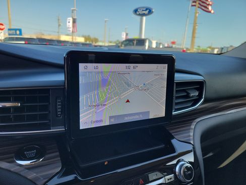 Certified 2023 Ford Explorer Limited image 17