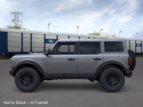 New 2026 Ford Bronco Badlands image 4