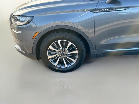 Used 2023 Lincoln Nautilus AWD image 22