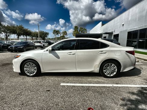 Used 2018 Lexus ES 350 image 5