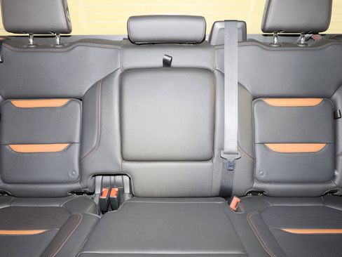 Used 2019 GMC Sierra 1500 AT4 w/ Driver Alert Package I image 14