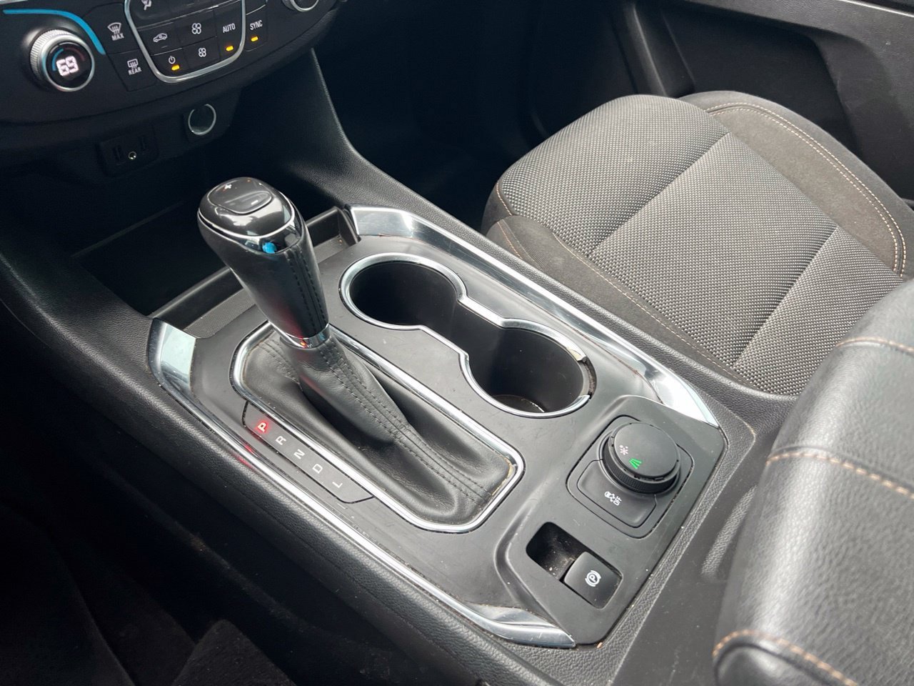 Used 2018 Chevrolet Traverse LT w/ LPO, Cargo Package FWD image 21