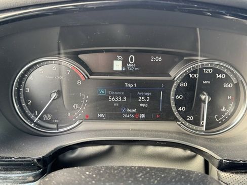 Used 2025 Cadillac XT5 Premium Luxury image 18