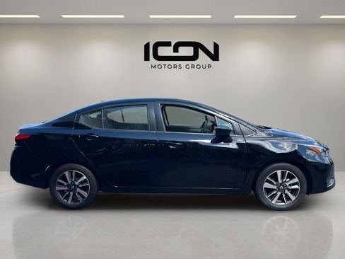Used 2025 Nissan Versa SV FWD image 6