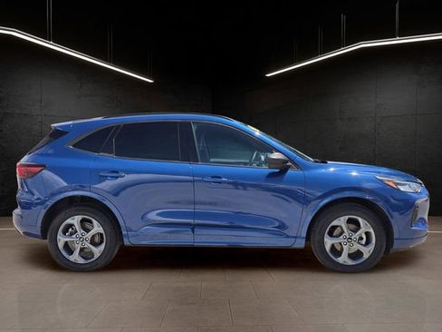 Used 2023 Ford Escape ST-Line AWD/4WD image 8