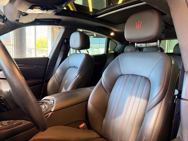 Used 2022 Maserati Levante Modena AWD/4WD image 14