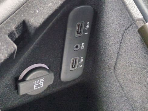 Used 2021 Dodge Challenger SXT w/ Plus Package image 28