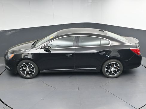 Used 2016 Buick LaCrosse Sport Touring image 37