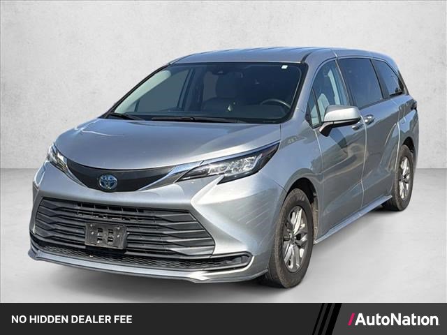 Certified 2022 Toyota Sienna LE FWD image 1