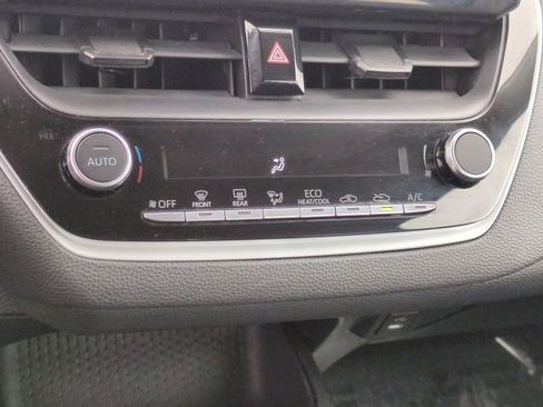 Used 2024 Toyota Corolla LE image 22