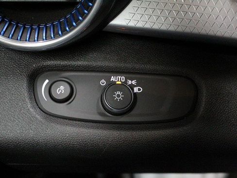 Certified 2024 Chevrolet Trax LT image 20