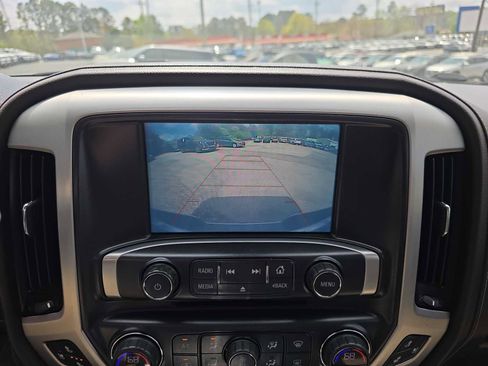 Used 2018 GMC Sierra 1500 SLT image 25