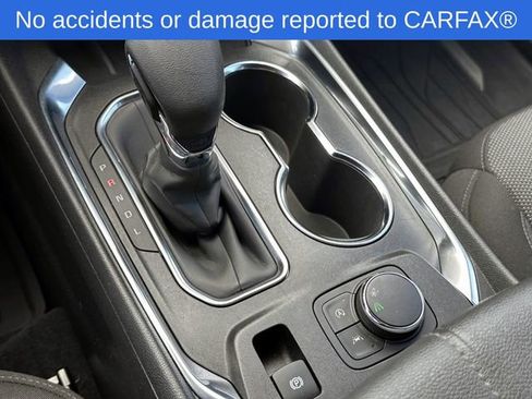 Certified 2023 Chevrolet Traverse LT FWD image 28