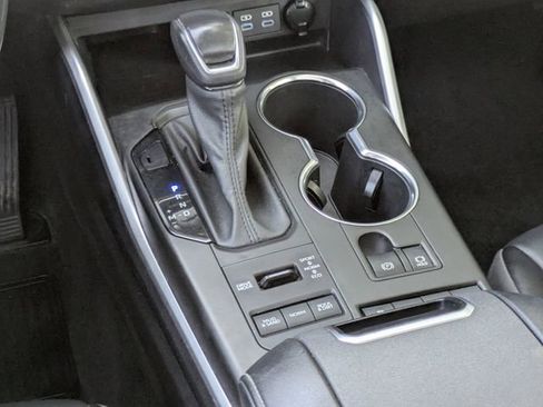 Used 2022 Toyota Highlander XLE image 14