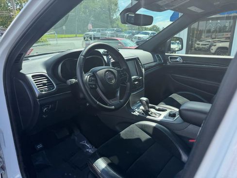 Used 2017 Jeep Grand Cherokee Trailhawk w/ Trailhawk Luxury Group AWD/4WD image 10