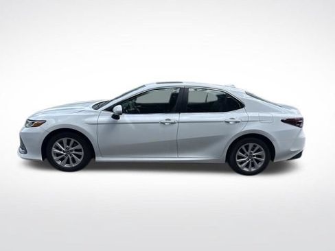 Used 2024 Toyota Camry LE w/ Convenience Package FWD image 2