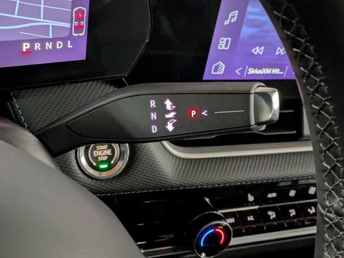 New 2026 Chevrolet Equinox LT w/ Convenience Package II image 29