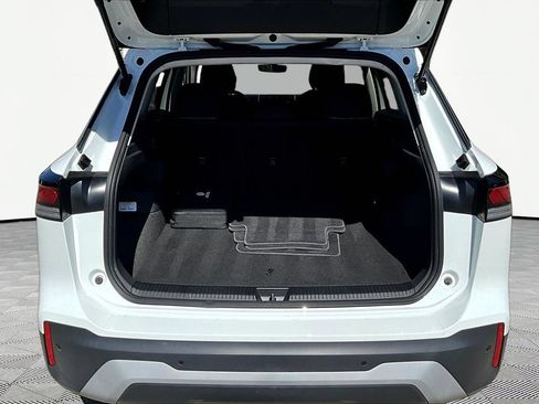 Used 2025 Volkswagen Tiguan S FWD image 26