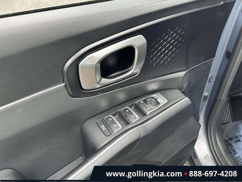 Certified 2023 Kia Sorento LX FWD image 14