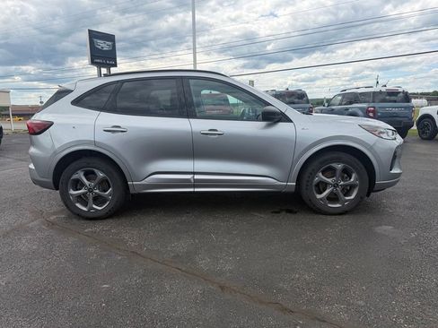 Used 2024 Ford Escape ST-Line w/ Tech Pack #1 AWD/4WD image 9