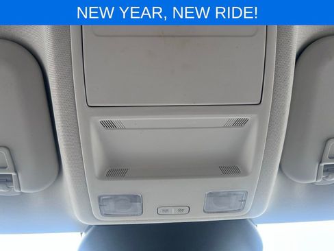 Used 2021 Ford Escape SE w/ SE Sport Appearance Package image 35