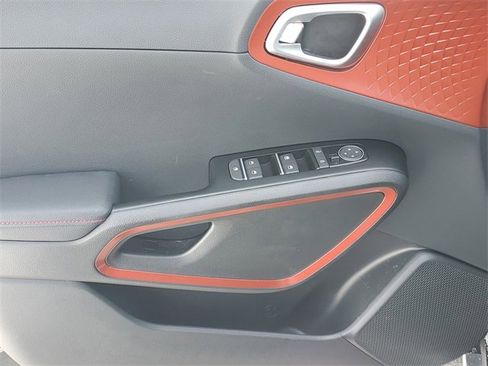 Certified 2025 Kia Soul GT-Line image 14