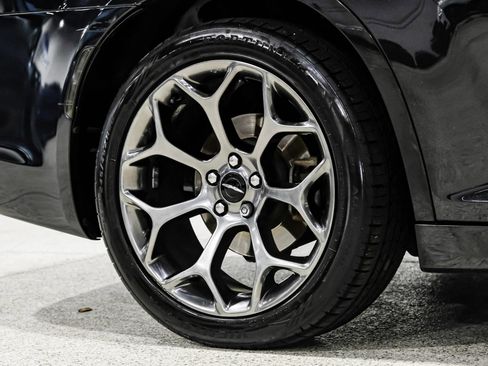 Used 2015 Chrysler 300 S w/ 300S Premium Group RWD image 69