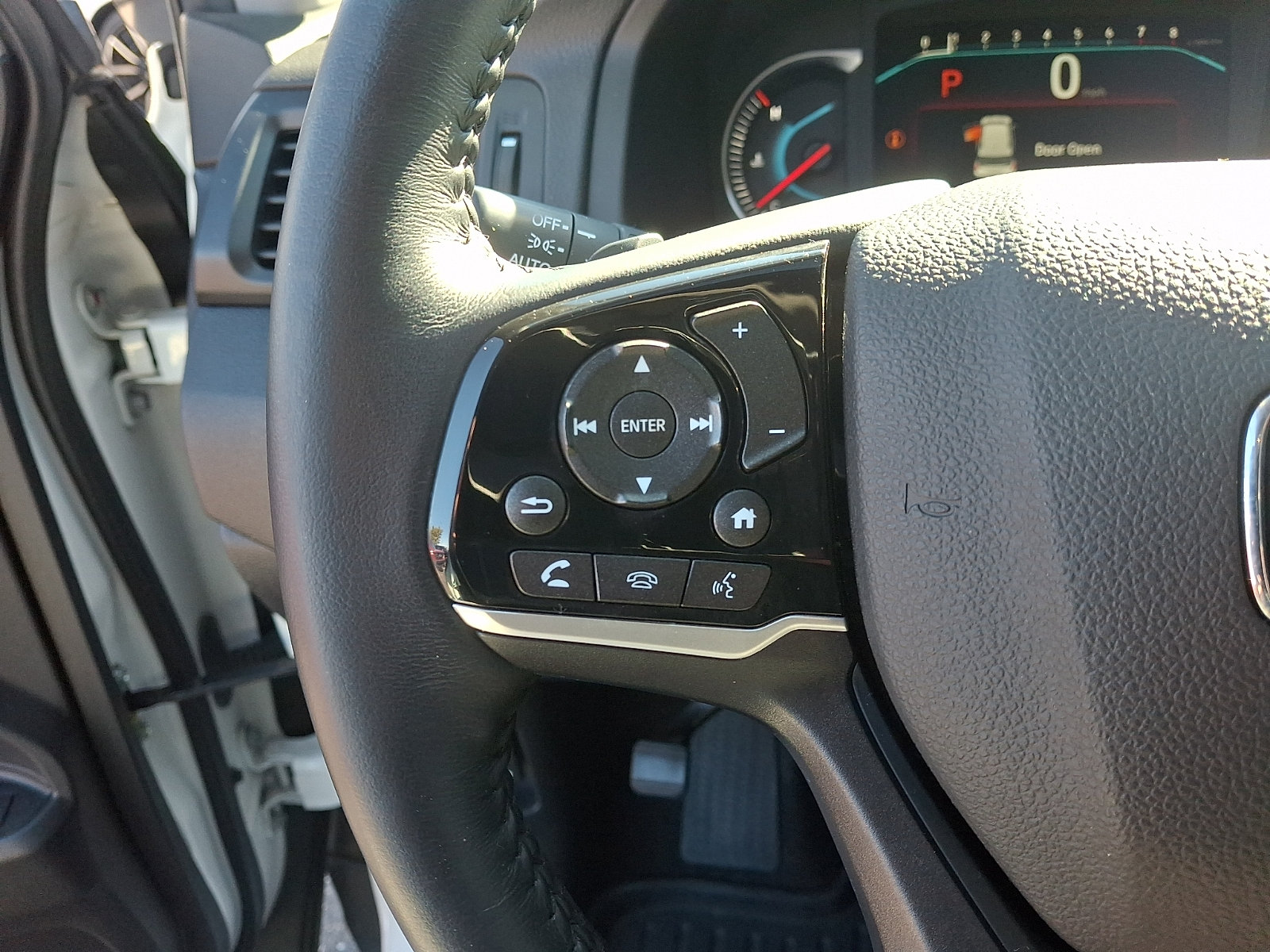 Certified 2022 Honda Pilot Touring image 22