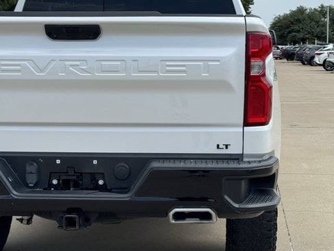 Used 2023 Chevrolet Silverado 1500 LT Trail Boss w/ Convenience Package II AWD/4WD image 7