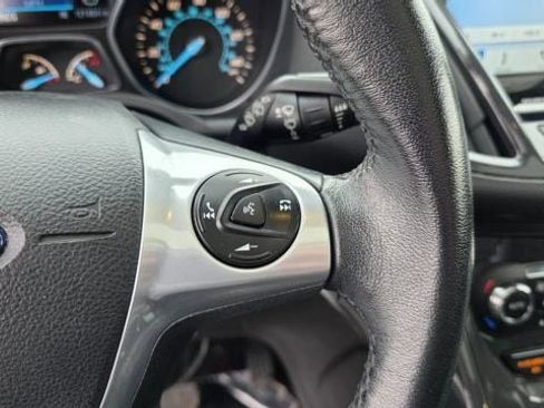 Used 2016 Ford Escape Titanium image 18