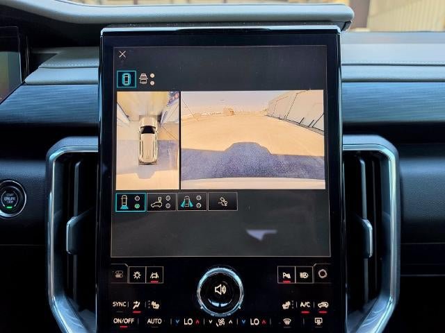 Used 2026 GMC Acadia Elevation w/ Elevation Premium Package FWD image 21