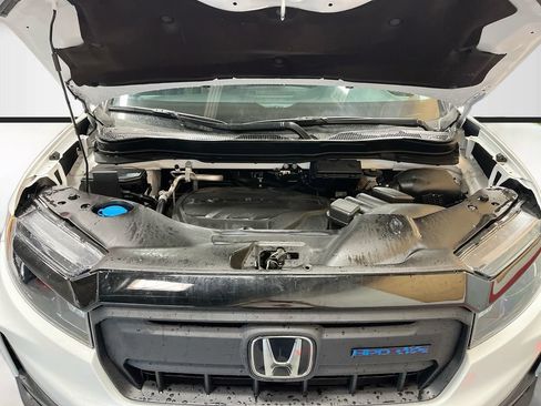 Used 2025 Honda Passport Black Edition image 32