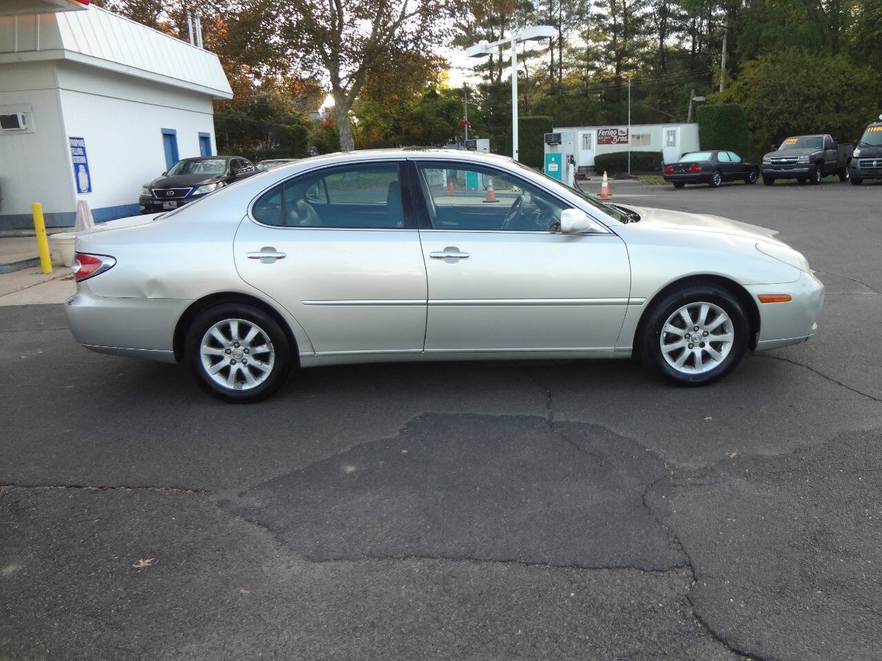 Used 2003 Lexus ES 330 FWD image 6