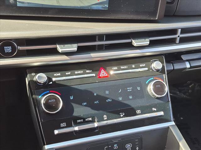 Used 2026 Hyundai Santa Fe SEL FWD image 15