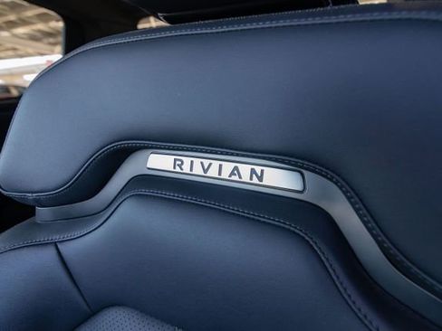 Used 2022 Rivian R1T Adventure image 24