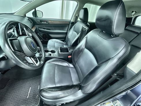 Used 2018 Subaru Outback 3.6R Limited image 20