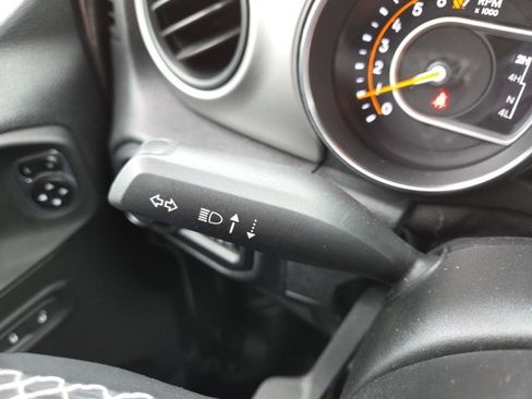 Used 2021 Jeep Wrangler Sport S image 43