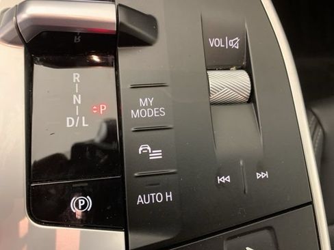 Used 2025 BMW X1 xDrive28i AWD/4WD image 26