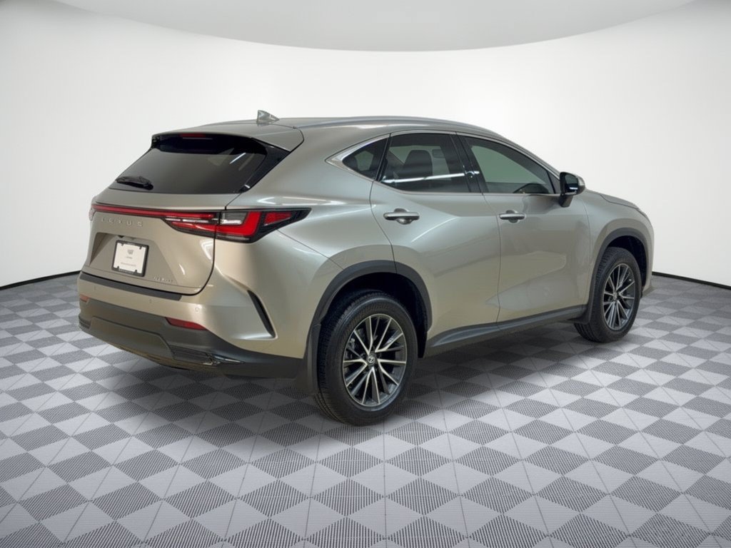 Used 2024 Lexus NX 250 FWD w/ Towing Package (2000 Lbs) image 9
