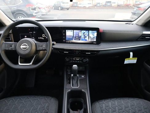 New 2026 Nissan Kicks SV w/ SV Premium Package image 23