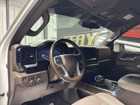 Used 2022 Chevrolet Silverado 1500 LT Trail Boss w/ LT Trail Boss Premium Package image 7