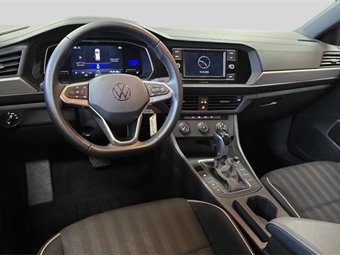 Used 2022 Volkswagen Jetta Sport image 21