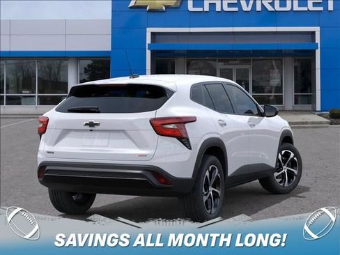 New 2026 Chevrolet Trax RS w/ Driver Confidence Package FWD image 4