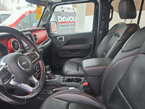 Used 2021 Jeep Gladiator Rubicon w/ Uconnect 4C Nav & Sound Group image 13