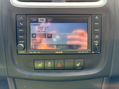 Used 2011 Dodge Avenger Lux FWD image 21